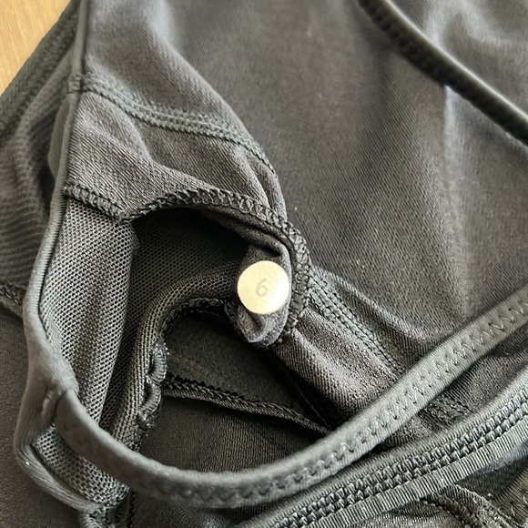 Lululemon Flow And Go Tank II Size 6 - Picture 6 of 9